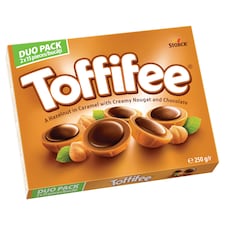 Toffifee Celé jadro lieskového orieška v karameli s nugátovým krémom a čokoládou 2 x 125 g (250 g)