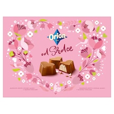 ORION Zo Srdca pralinky s mandľovou náplňou a kúskami mandlí v mliečnej čokoláde Jarná edícia 142 g