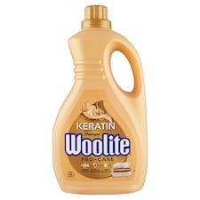 Woolite Keratin Therapy Pro-Care na všetky druhy bielizne tekutý prací prípravok 45 praní 2,7 l