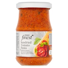 Finest Pesto zo sušených paradajok, bazalky a talianskych tvrdých syrov 190 g