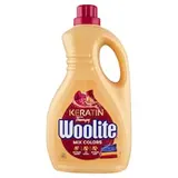 Woolite Keratin Therapy tekutý prací prípravok s keratínom na farebnú bielizeň 45 praní 2,7 l