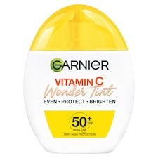 Garnier Vitamin C Wonder Tint tónovací fluid SPF 50+ svetlý odtieň 40 ml