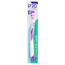 Pro Formula Complete Care Medium zubná kefka s ohybným krkom