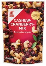 Zmes kešu a brusníc