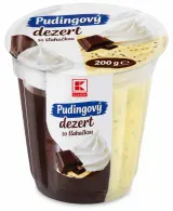 Pudingový dezert so šľahačkou